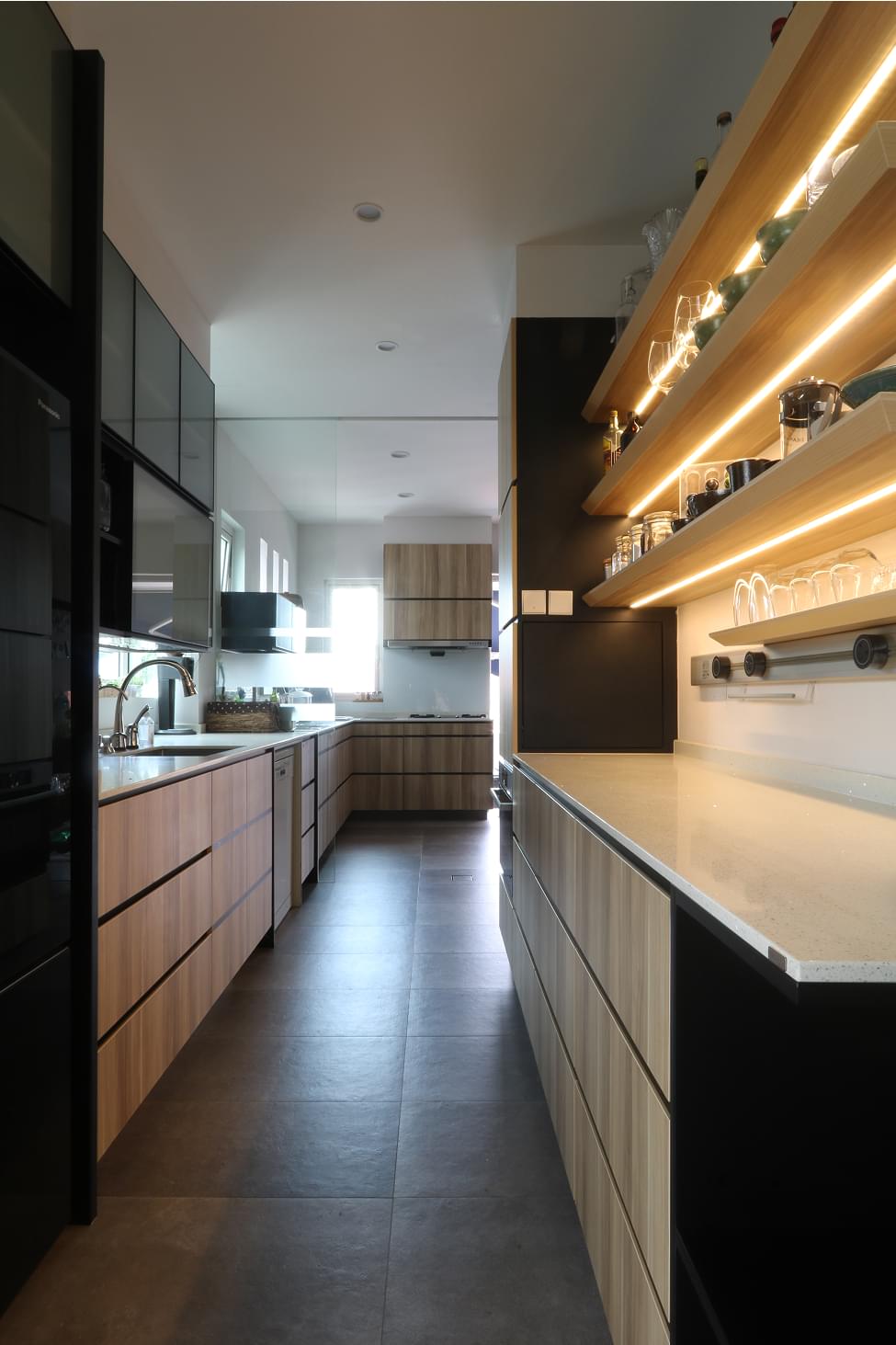 Home Image 4 - Nost